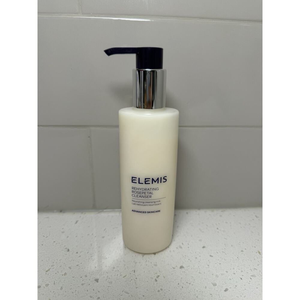 Elemis Rehydrating Rosepetal Cleanser Cleansing Milk 200 ml / 6.7 fl.oz.
